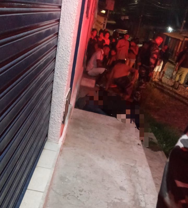 Jovem de 21 anos é executado a tiros na porta de residência em Teresina PI