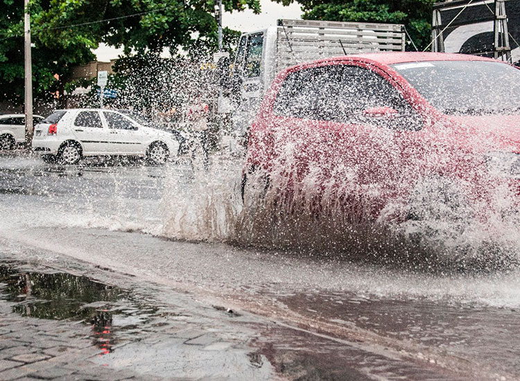 Inmet volta a emitir alerta de chuvas intensas para municípios piauienses