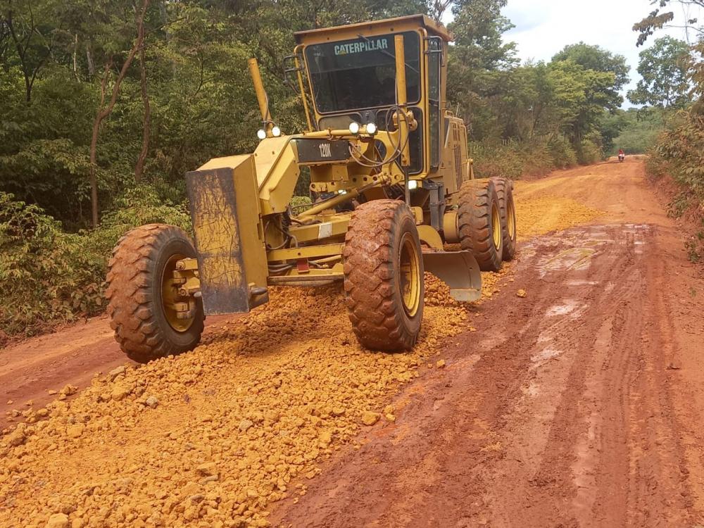 Governo Edilson Capote inicia recuperação de estradas vicinais na zona rural do município de Barras PI 