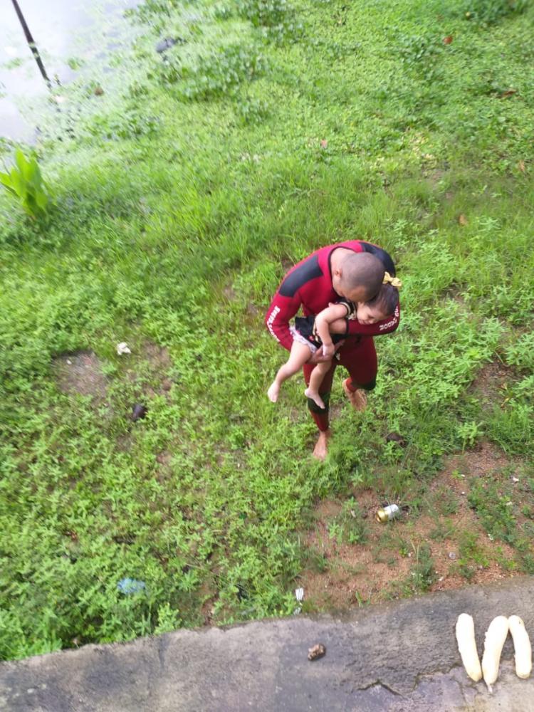 Após filha de 2 anos ser resgatada com vida, mãe é encontrada morta na Lagoa da Maraponga