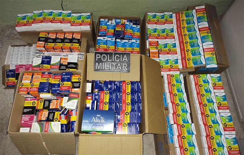 Polícia faz apreensão de 586 caixas de remédios tarja preta sem nota fiscal em Campo Maior