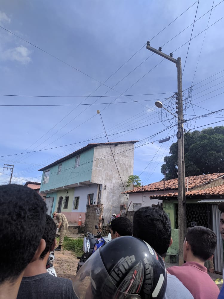 Operários de empresa de internet morrem eletrocutados em Timon
