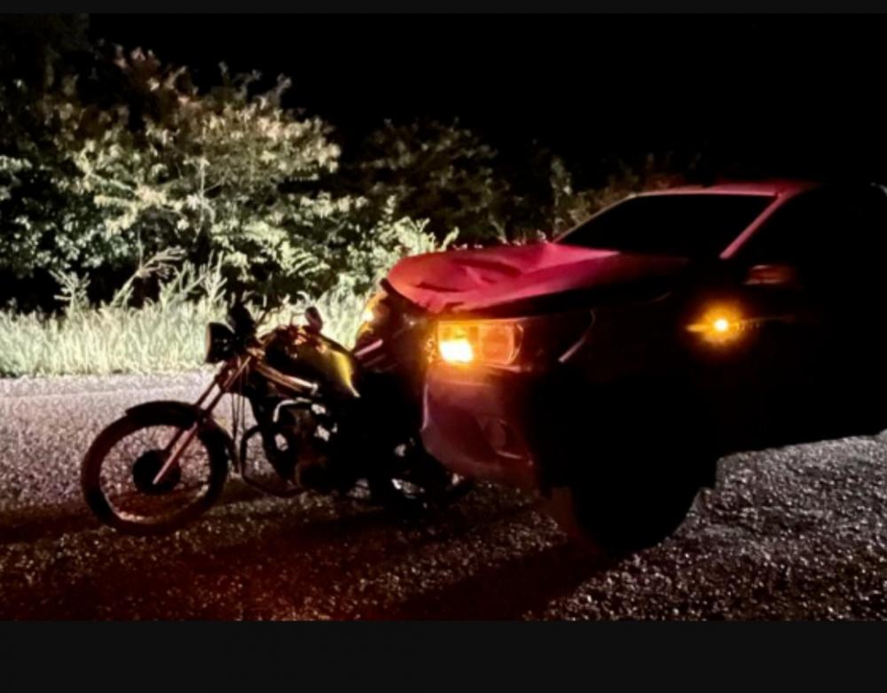 Acidente envolvendo carro e moto deixa vítima morta em estrada na Zona Sudeste de THE