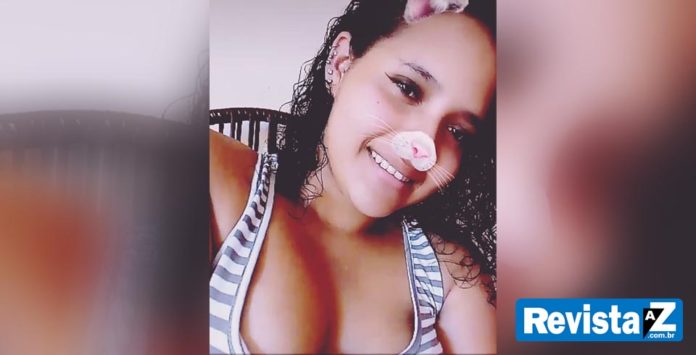 Jovem de 18 anos morre ao manusear fio ligado na tomada. Ela estava molhada