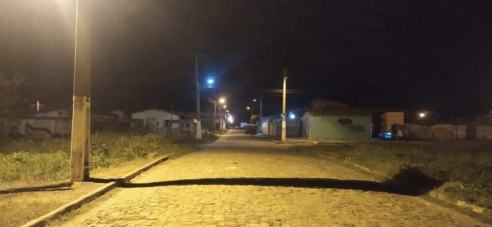 Prefeito Edilson Capote tem emenda de lei aprovada na Câmara municipal que vai isentar os mais carentes na taxa de contribuição elétrica - Cosip 2022