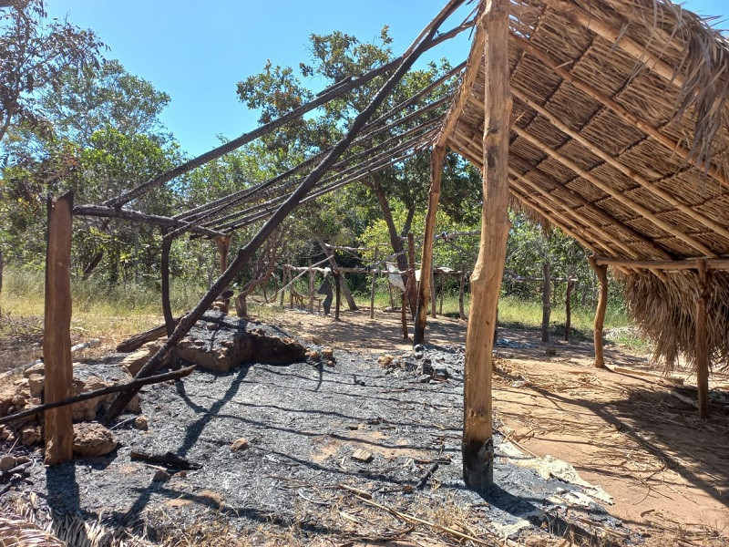 Irmãos incendeiam casas e ameaçam indígenas por disputa de terras no Sul do Piauí