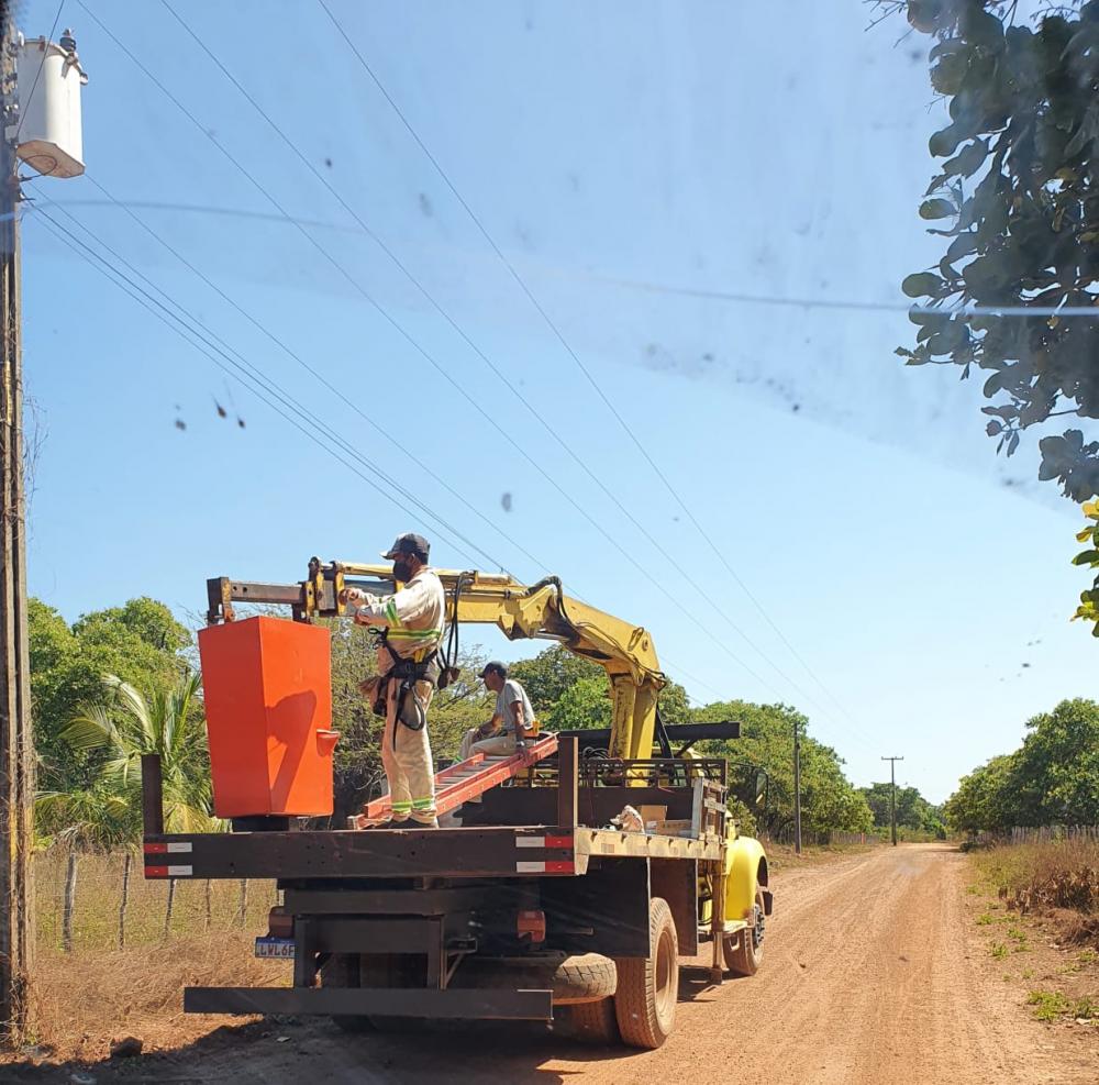 Localidades Morada Nova, Barro Preto e Bom fim recebem lâmpadas para reposição e iluminação pública de qualidade