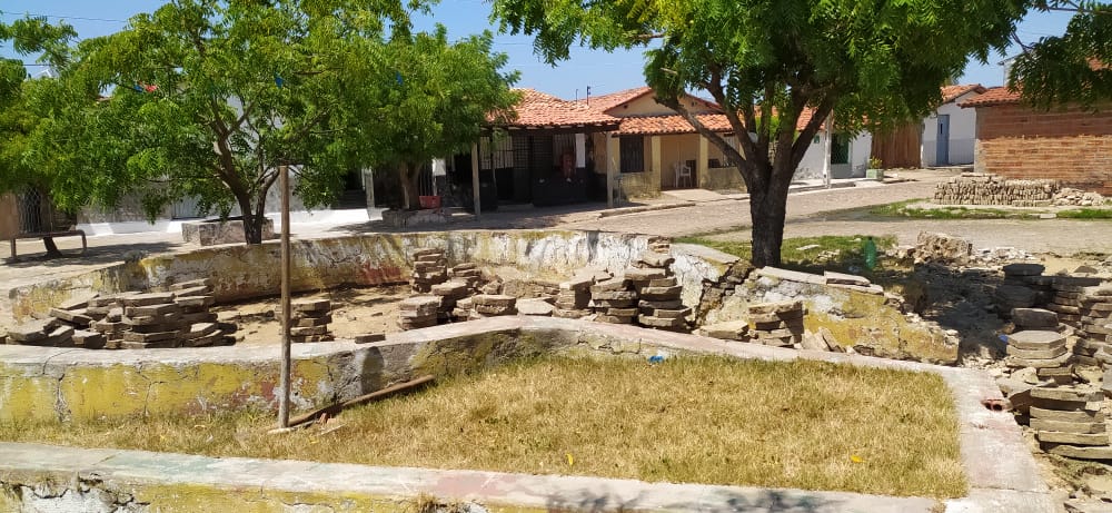 Prefeito Edilson Capote começa reforma da praça do bairro Xique xique em Barras PI