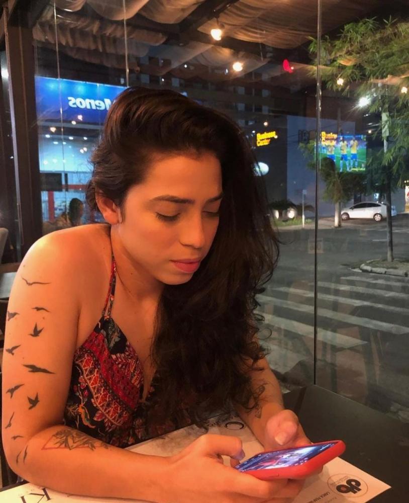 DJ Gabriela Barbosa que atuava em Teresina morre durante acidente