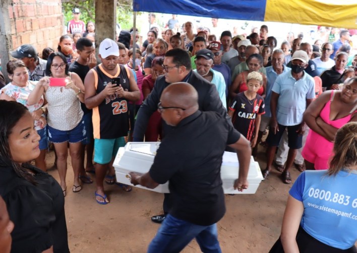 São-pedrenses mortos durante tragédia em SP são velados e sepultados sob forte comoção – FOTO: IRÃ BATISTA/CANAL 121