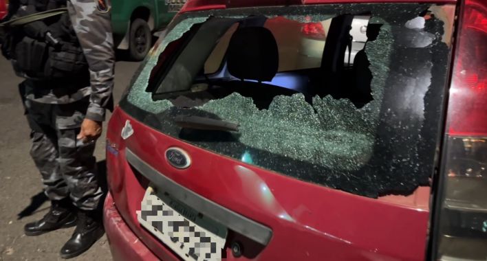 Homem tem carro quebrado por garota de programa na zona Sul de Teresina – Foto: TV Antena 10