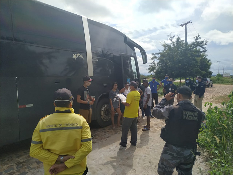 MP é acionado para barrar entrada de ônibus clandestinos em Picos PI 