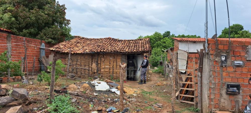 Mulher é presa suspeita de matar o próprio companheiro a facadas em Floriano, no Piauí Reprodução/ WhatsApp